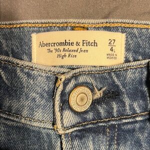 90’s Relaxed Jeans